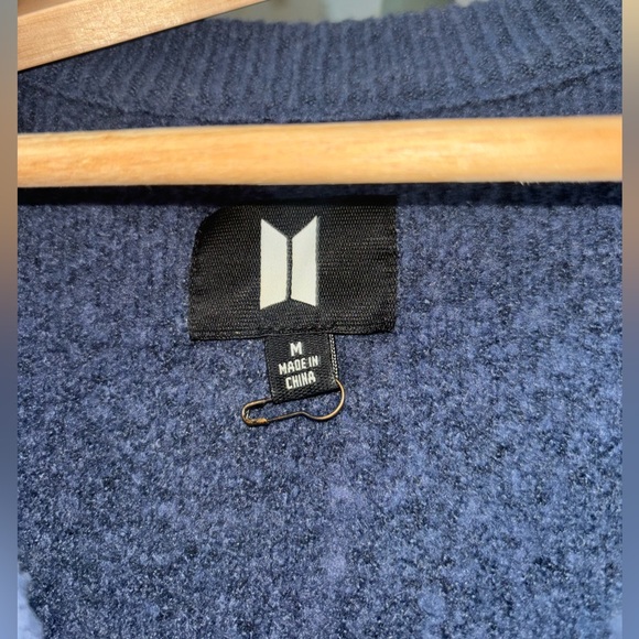 BTS CARDIGAN BRING THE PAIN LIMITED EDITION - Picture 3 of 4